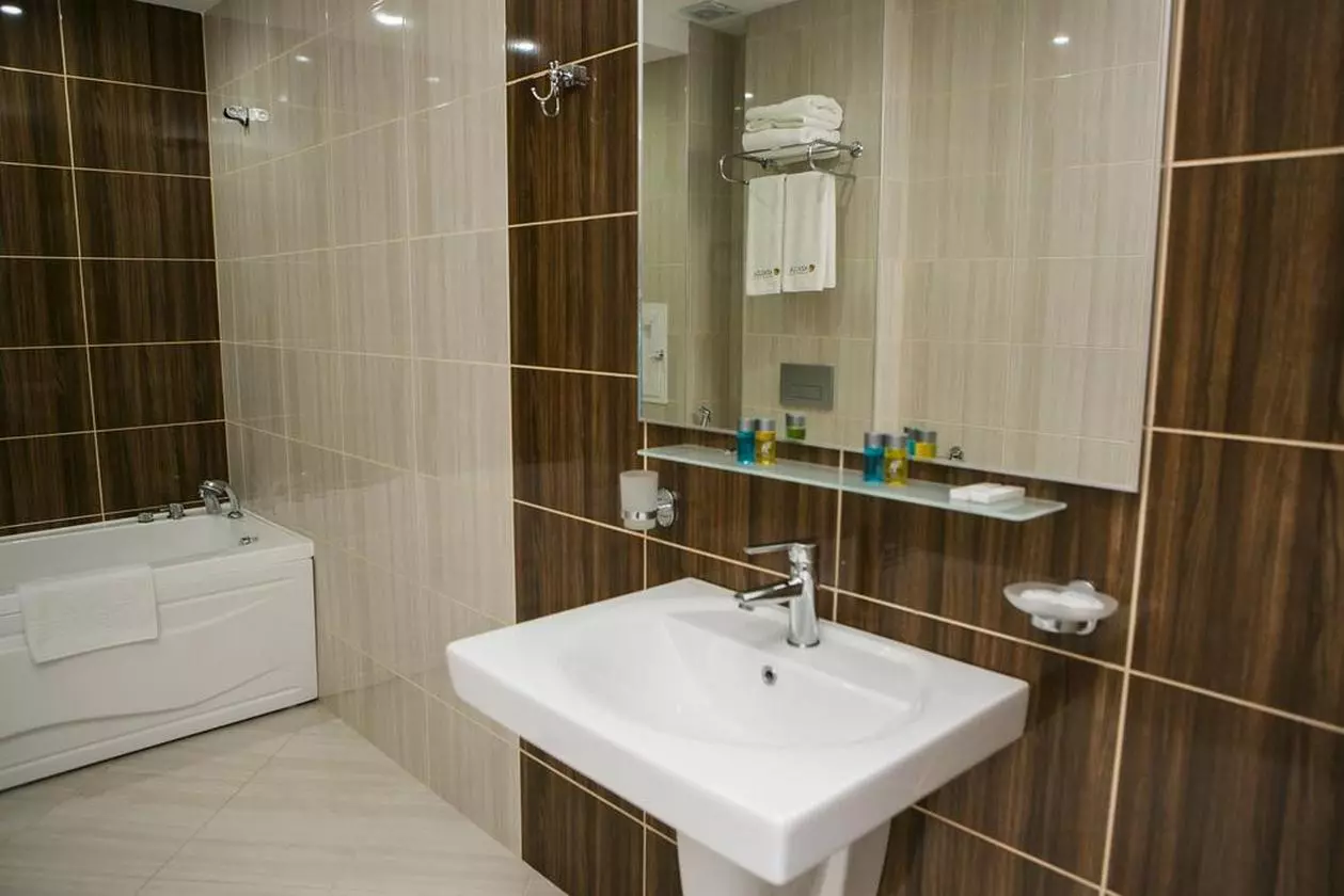 azalea_shabaviz (8).jpg